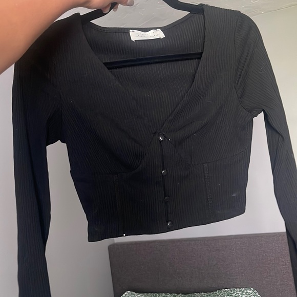American threads cropped long sleeve top - Picture 1 of 2